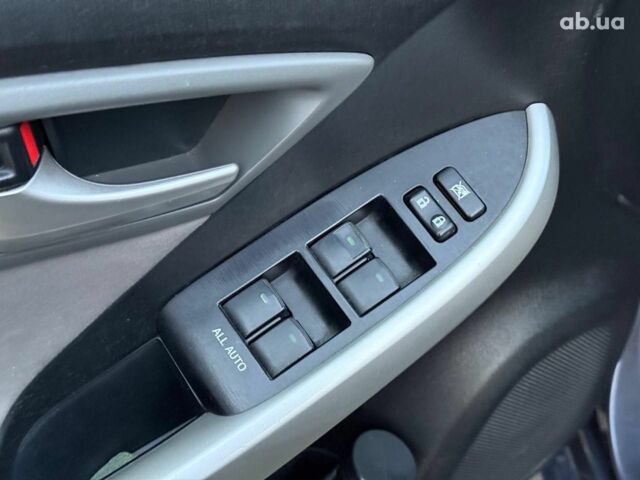 Тойота Приус 2014 в Одессе на Automoto.ua Серый Тойота Приус, объемом двигателя 1.8 л и пробегом 186 тыс. км за 11490 $, фото 11 на Automoto.ua