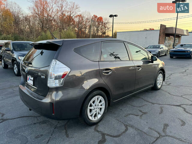 Серый Тойота Приус, объемом двигателя 1.8 л и пробегом 239 тыс. км за 7500 $, фото 3 на Automoto.ua