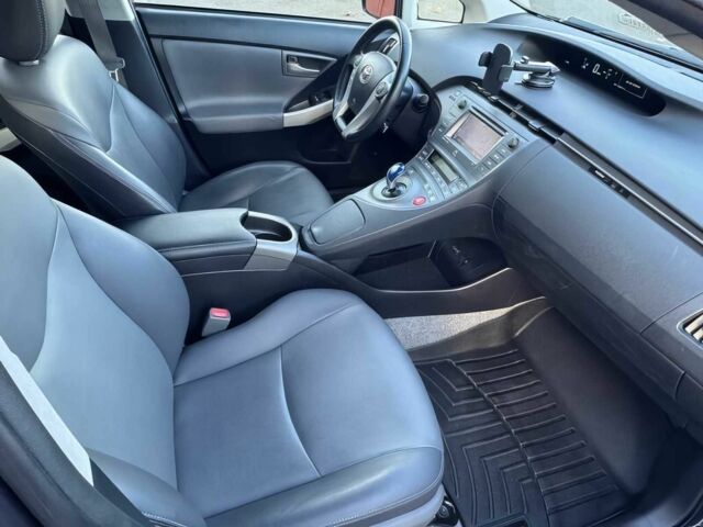 Серый Тойота Приус, объемом двигателя 1.8 л и пробегом 87 тыс. км за 3400 $, фото 8 на Automoto.ua