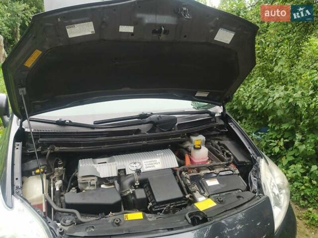 Серый Тойота Приус, объемом двигателя 1.8 л и пробегом 226 тыс. км за 10100 $, фото 44 на Automoto.ua