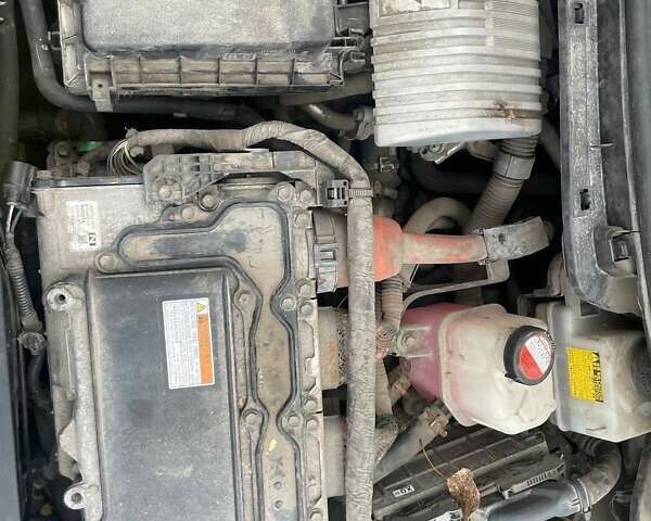 Тойота Приус 2014 в Вишневом на Automoto.ua Серый Тойота Приус, объемом двигателя 1.8 л и пробегом 305 тыс. км за 12000 $, фото 6 на Automoto.ua