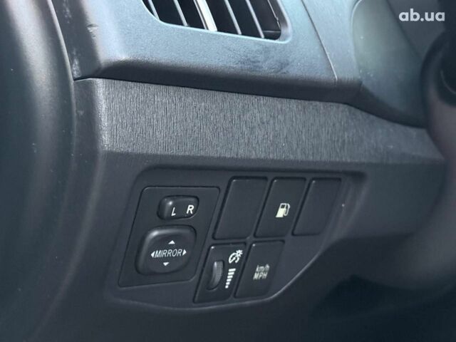 Тойота Приус 2014 в Одессе на Automoto.ua Серый Тойота Приус, объемом двигателя 1.8 л и пробегом 186 тыс. км за 11490 $, фото 13 на Automoto.ua