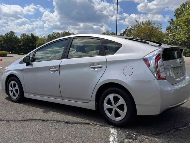 Сірий Тойота Пріус, об'ємом двигуна 1.8 л та пробігом 75 тис. км за 6100 $, фото 4 на Automoto.ua