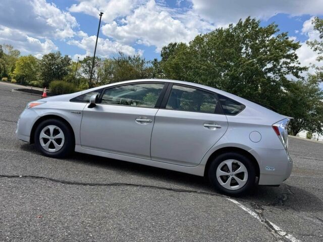 Серый Тойота Приус, объемом двигателя 1.8 л и пробегом 80 тыс. км за 8500 $, фото 3 на Automoto.ua