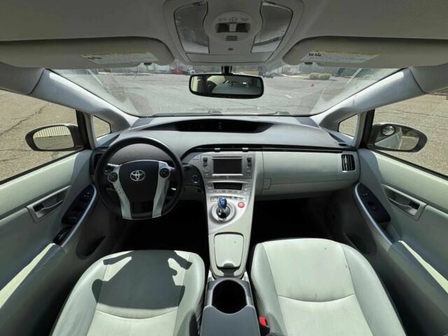 Сірий Тойота Пріус, об'ємом двигуна 1.8 л та пробігом 75 тис. км за 6100 $, фото 10 на Automoto.ua