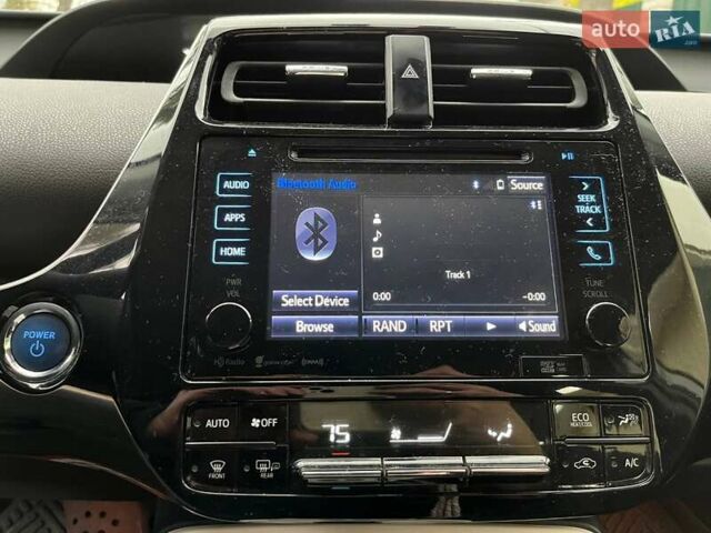 Серый Тойота Приус, объемом двигателя 1.8 л и пробегом 198 тыс. км за 13900 $, фото 6 на Automoto.ua