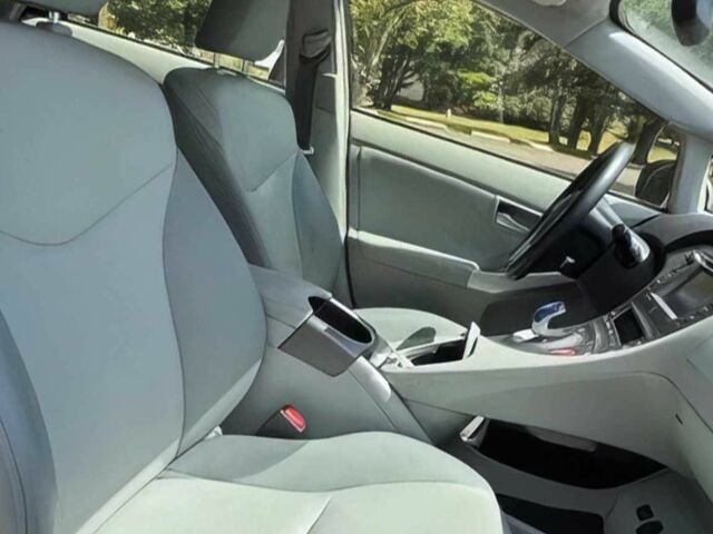 Сірий Тойота Пріус, об'ємом двигуна 1.8 л та пробігом 75 тис. км за 6100 $, фото 8 на Automoto.ua