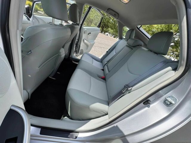 Серый Тойота Приус, объемом двигателя 1.8 л и пробегом 80 тыс. км за 8500 $, фото 9 на Automoto.ua