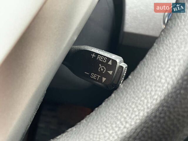 Серый Тойота Приус, объемом двигателя 1.8 л и пробегом 116 тыс. км за 12500 $, фото 16 на Automoto.ua