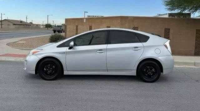 Сірий Тойота Пріус, об'ємом двигуна 1.8 л та пробігом 119 тис. км за 5000 $, фото 6 на Automoto.ua