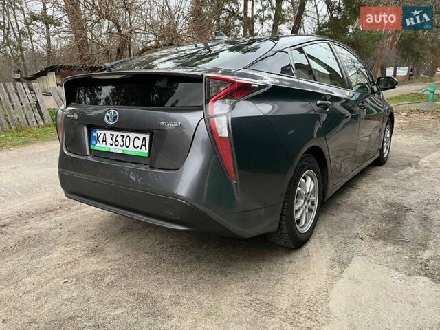 Серый Тойота Приус, объемом двигателя 1.8 л и пробегом 198 тыс. км за 13900 $, фото 2 на Automoto.ua