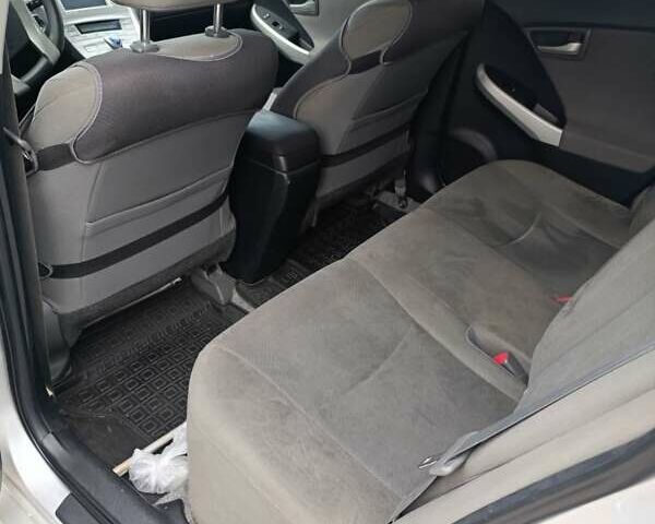 Серый Тойота Приус, объемом двигателя 1.8 л и пробегом 117 тыс. км за 12000 $, фото 7 на Automoto.ua