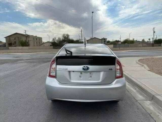 Сірий Тойота Пріус, об'ємом двигуна 1.8 л та пробігом 119 тис. км за 5000 $, фото 4 на Automoto.ua