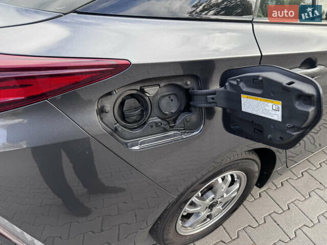 Сірий Тойота Пріус, об'ємом двигуна 1.8 л та пробігом 164 тис. км за 16500 $, фото 11 на Automoto.ua