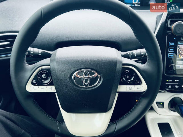 Сірий Тойота Пріус, об'ємом двигуна 1.8 л та пробігом 153 тис. км за 15800 $, фото 31 на Automoto.ua