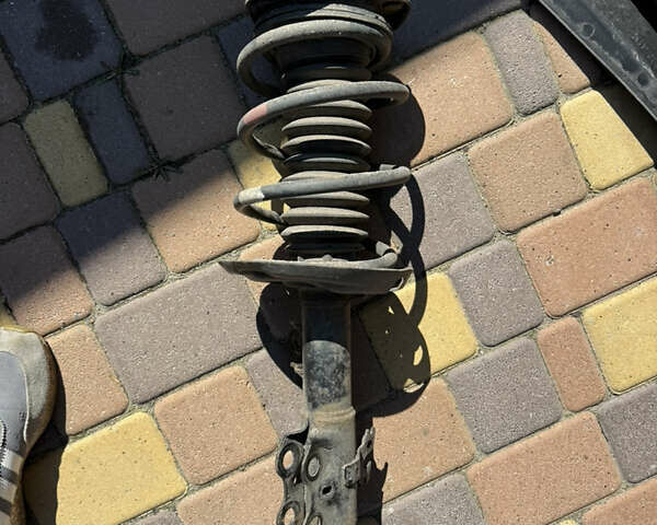 Серый Тойота Приус, объемом двигателя 1.8 л и пробегом 287 тыс. км за 15000 $, фото 49 на Automoto.ua