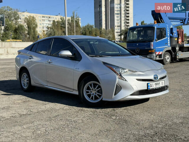 Серый Тойота Приус, объемом двигателя 1.8 л и пробегом 287 тыс. км за 15000 $, фото 2 на Automoto.ua