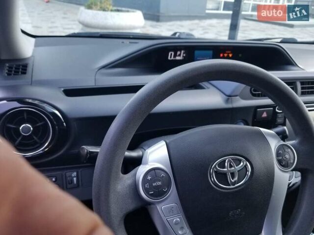 Сірий Тойота Пріус, об'ємом двигуна 1.5 л та пробігом 48 тис. км за 10800 $, фото 5 на Automoto.ua
