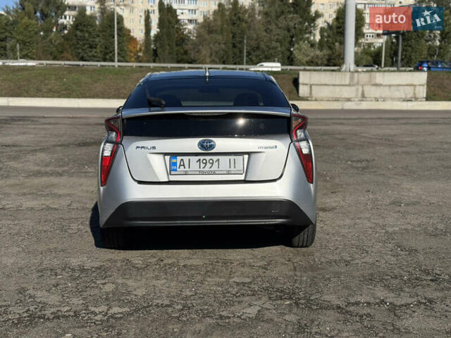 Серый Тойота Приус, объемом двигателя 1.8 л и пробегом 287 тыс. км за 15000 $, фото 7 на Automoto.ua