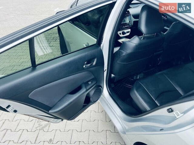 Сірий Тойота Пріус, об'ємом двигуна 1.8 л та пробігом 153 тис. км за 15800 $, фото 24 на Automoto.ua