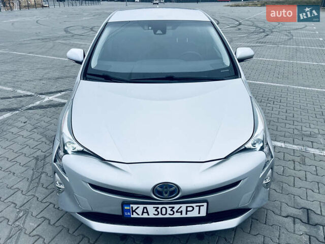 Сірий Тойота Пріус, об'ємом двигуна 1.8 л та пробігом 153 тис. км за 15800 $, фото 2 на Automoto.ua