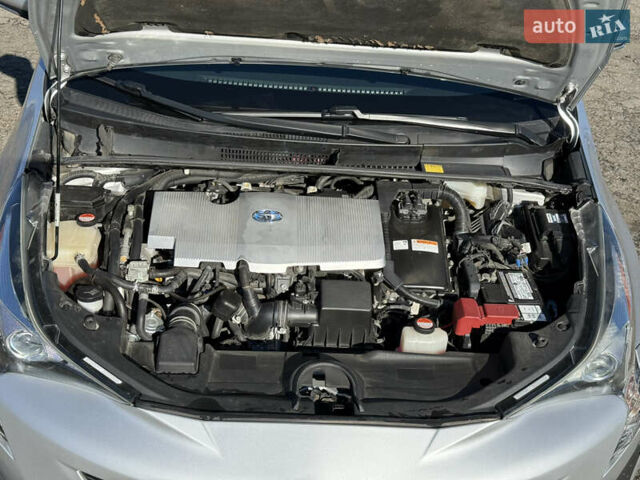 Серый Тойота Приус, объемом двигателя 1.8 л и пробегом 287 тыс. км за 15000 $, фото 29 на Automoto.ua