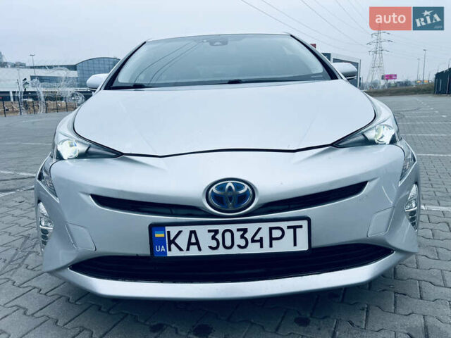 Сірий Тойота Пріус, об'ємом двигуна 1.8 л та пробігом 153 тис. км за 15800 $, фото 1 на Automoto.ua