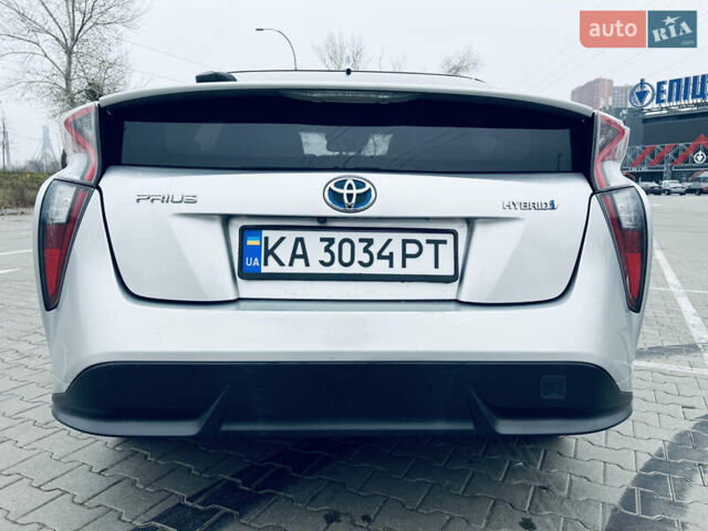 Сірий Тойота Пріус, об'ємом двигуна 1.8 л та пробігом 153 тис. км за 15800 $, фото 12 на Automoto.ua