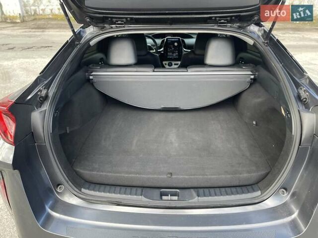Серый Тойота Приус, объемом двигателя 1.8 л и пробегом 138 тыс. км за 16900 $, фото 26 на Automoto.ua