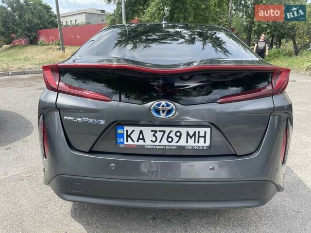 Серый Тойота Приус, объемом двигателя 1.8 л и пробегом 138 тыс. км за 16900 $, фото 5 на Automoto.ua