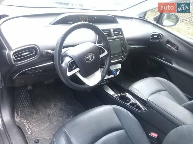Серый Тойота Приус, объемом двигателя 1.8 л и пробегом 187 тыс. км за 17300 $, фото 13 на Automoto.ua