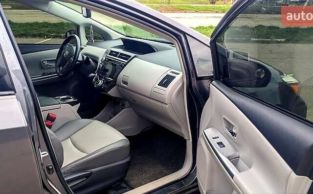 Серый Тойота Приус, объемом двигателя 1.8 л и пробегом 120 тыс. км за 15500 $, фото 10 на Automoto.ua