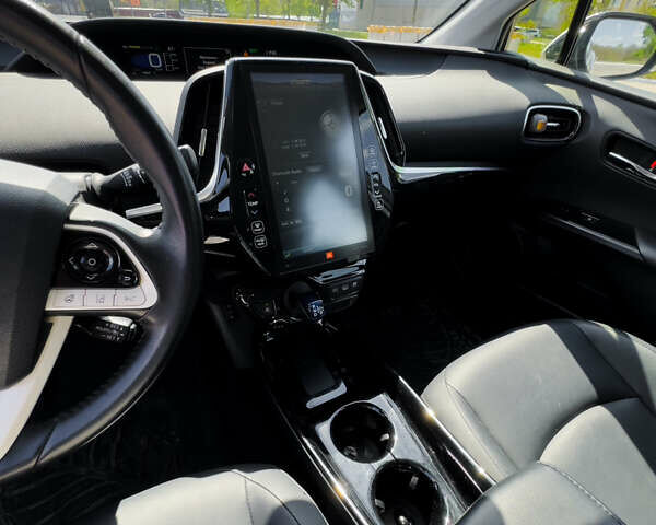 Сірий Тойота Пріус, об'ємом двигуна 1.8 л та пробігом 115 тис. км за 17800 $, фото 25 на Automoto.ua