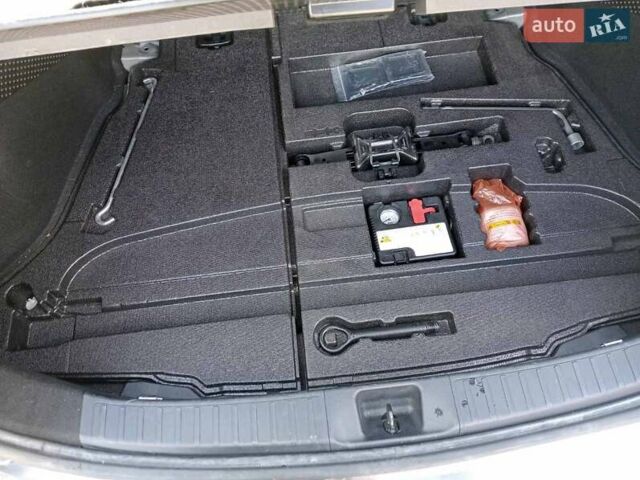 Серый Тойота Приус, объемом двигателя 1.8 л и пробегом 187 тыс. км за 17300 $, фото 28 на Automoto.ua