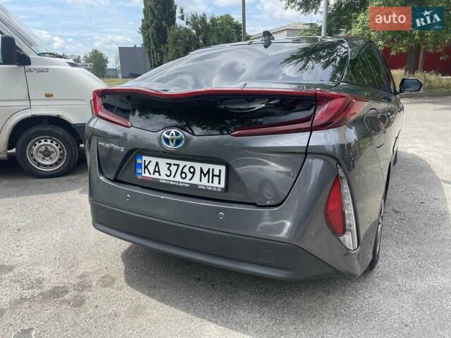 Серый Тойота Приус, объемом двигателя 1.8 л и пробегом 138 тыс. км за 16900 $, фото 4 на Automoto.ua