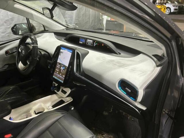 Серый Тойота Приус, объемом двигателя 1.8 л и пробегом 125 тыс. км за 13500 $, фото 1 на Automoto.ua