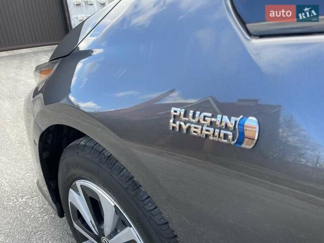 Сірий Тойота Пріус, об'ємом двигуна 1.8 л та пробігом 138 тис. км за 17900 $, фото 28 на Automoto.ua