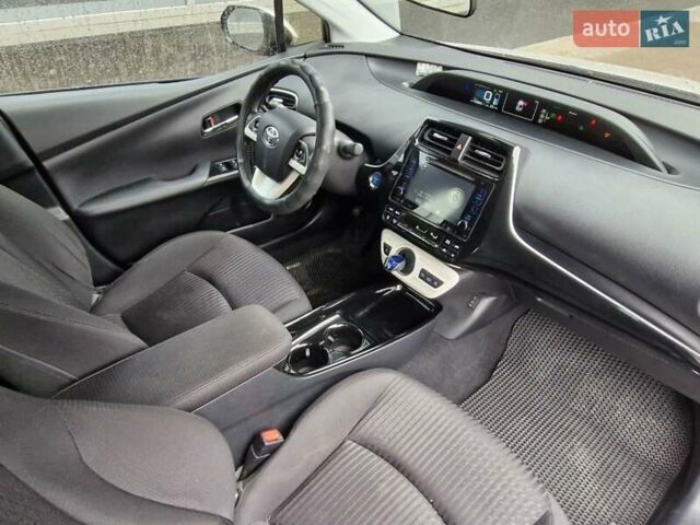 Серый Тойота Приус, объемом двигателя 1.8 л и пробегом 103 тыс. км за 17800 $, фото 23 на Automoto.ua