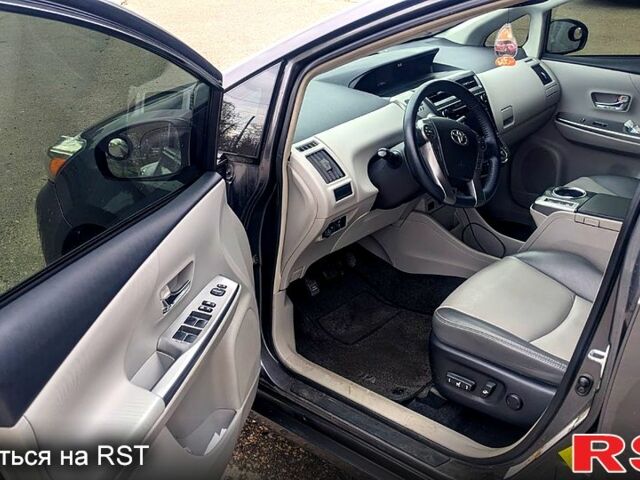 Сірий Тойота Пріус, об'ємом двигуна 1.8 л та пробігом 120 тис. км за 15500 $, фото 9 на Automoto.ua