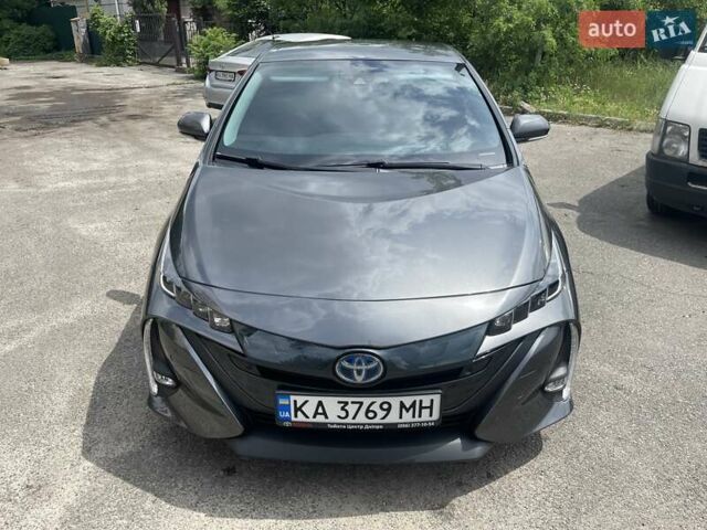 Серый Тойота Приус, объемом двигателя 1.8 л и пробегом 138 тыс. км за 16900 $, фото 7 на Automoto.ua