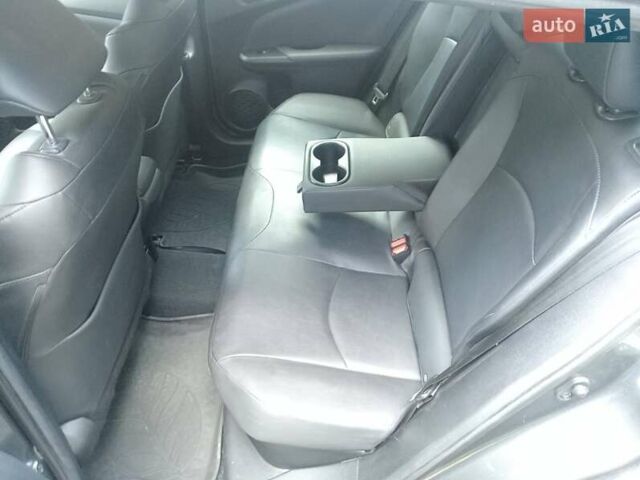 Серый Тойота Приус, объемом двигателя 1.8 л и пробегом 187 тыс. км за 17300 $, фото 8 на Automoto.ua