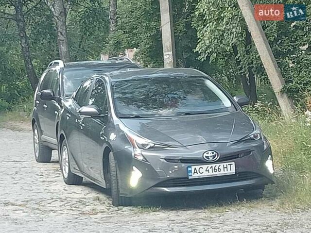 Серый Тойота Приус, объемом двигателя 1.8 л и пробегом 187 тыс. км за 17300 $, фото 2 на Automoto.ua