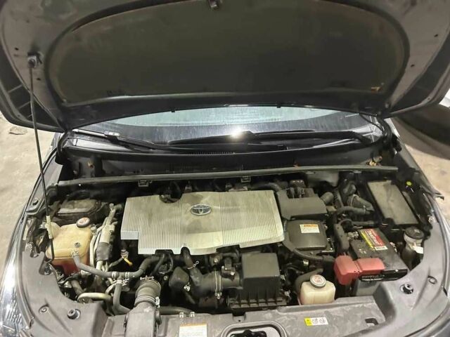 Серый Тойота Приус, объемом двигателя 1.8 л и пробегом 125 тыс. км за 13500 $, фото 6 на Automoto.ua