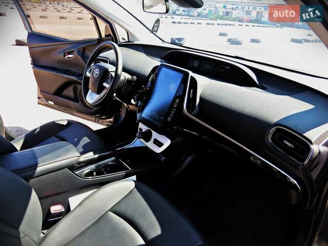 Серый Тойота Приус, объемом двигателя 1.8 л и пробегом 159 тыс. км за 15900 $, фото 17 на Automoto.ua