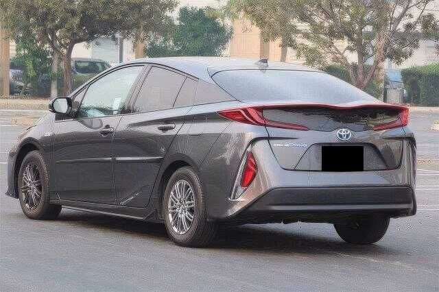 Серый Тойота Приус, объемом двигателя 1.8 л и пробегом 89 тыс. км за 10000 $, фото 6 на Automoto.ua