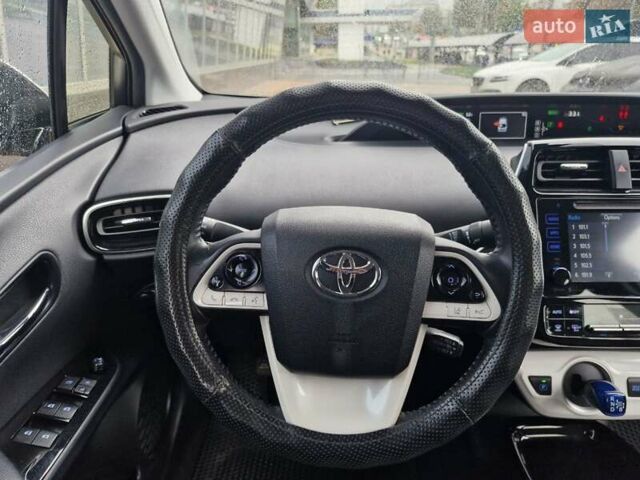 Серый Тойота Приус, объемом двигателя 1.8 л и пробегом 103 тыс. км за 17800 $, фото 19 на Automoto.ua