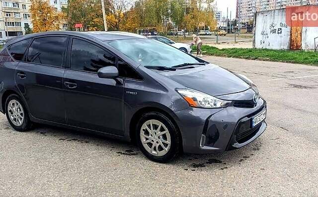 Серый Тойота Приус, объемом двигателя 1.8 л и пробегом 120 тыс. км за 15500 $, фото 5 на Automoto.ua