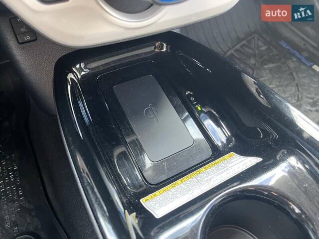 Сірий Тойота Пріус, об'ємом двигуна 1.8 л та пробігом 138 тис. км за 17900 $, фото 54 на Automoto.ua