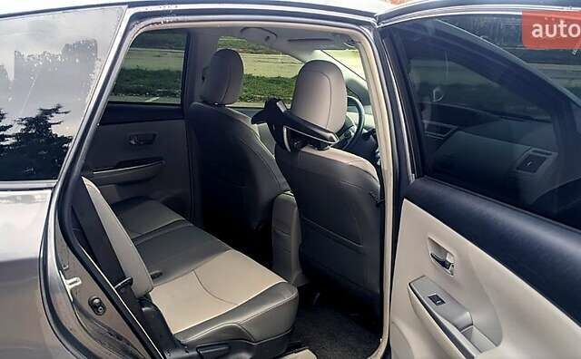 Серый Тойота Приус, объемом двигателя 1.8 л и пробегом 120 тыс. км за 15500 $, фото 9 на Automoto.ua