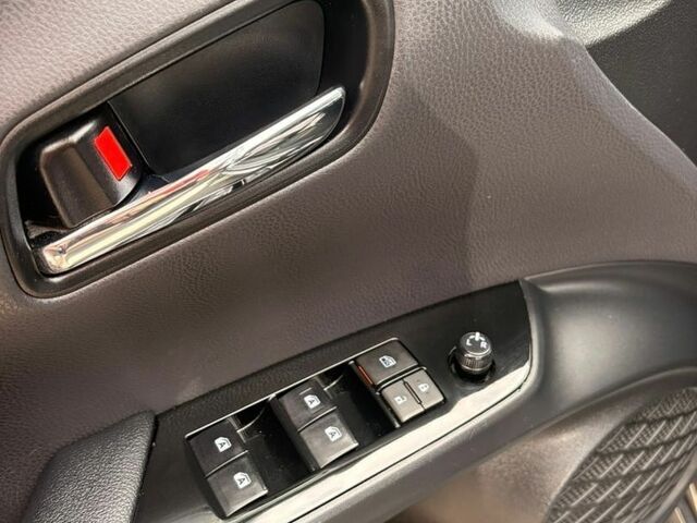 Сірий Тойота Пріус, об'ємом двигуна 1.8 л та пробігом 102 тис. км за 15500 $, фото 45 на Automoto.ua